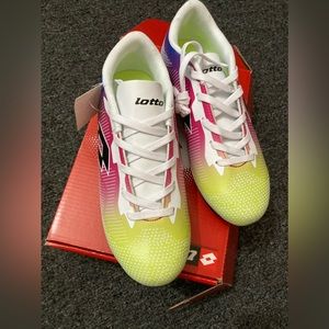 New Girls size 5 Lotto multi colored soccer cleats